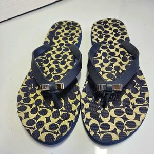 Coach 'Amel' Signature Logo Navy & Cream Flip Flops with Silver Bow Womens 8
